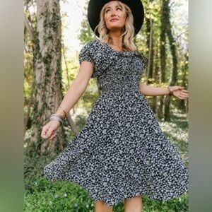 Ivy City Co Rae Dress Black and White Floral Size XS